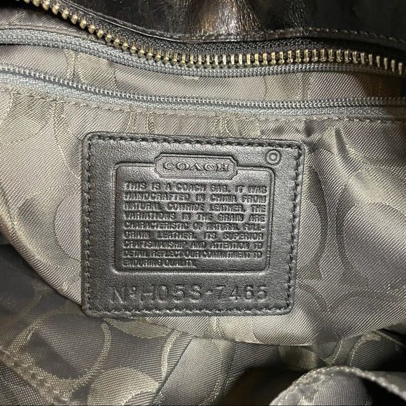 Vintage little black Coach purse🖤 - Picture 6 of 10